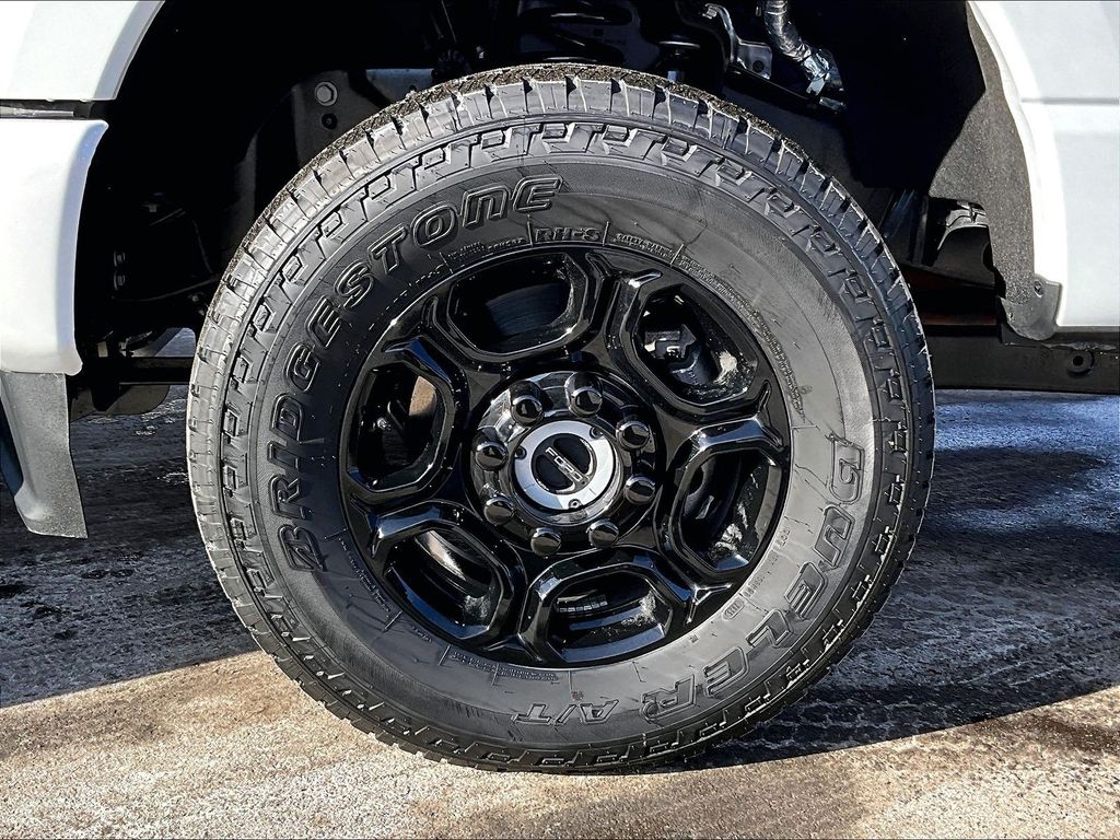 2026 Ford F-350SD — photo 12