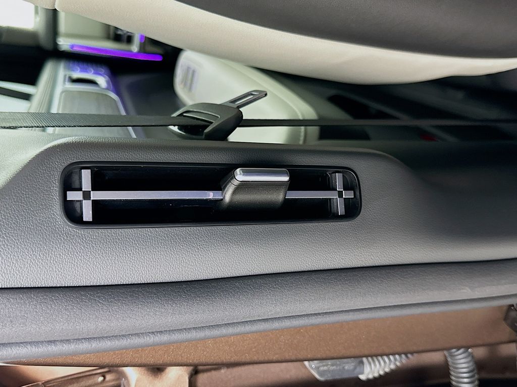 2024 Hyundai Santa Fe Limited 27