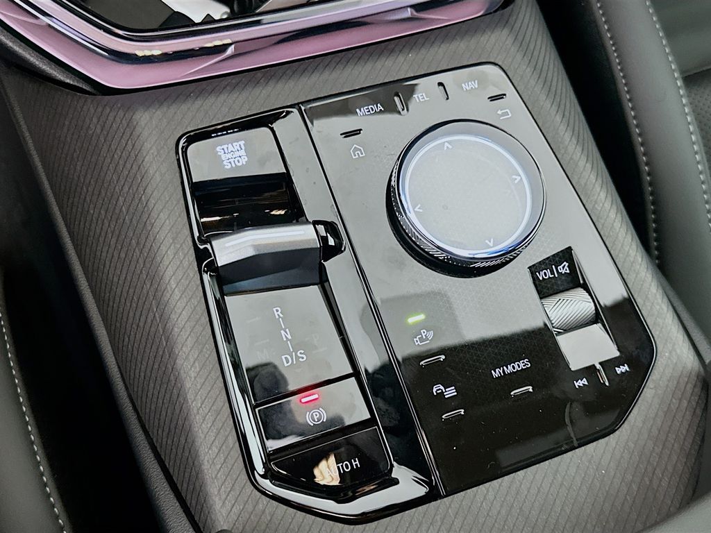 Thumbnail: 2026 BMW X3 - 15