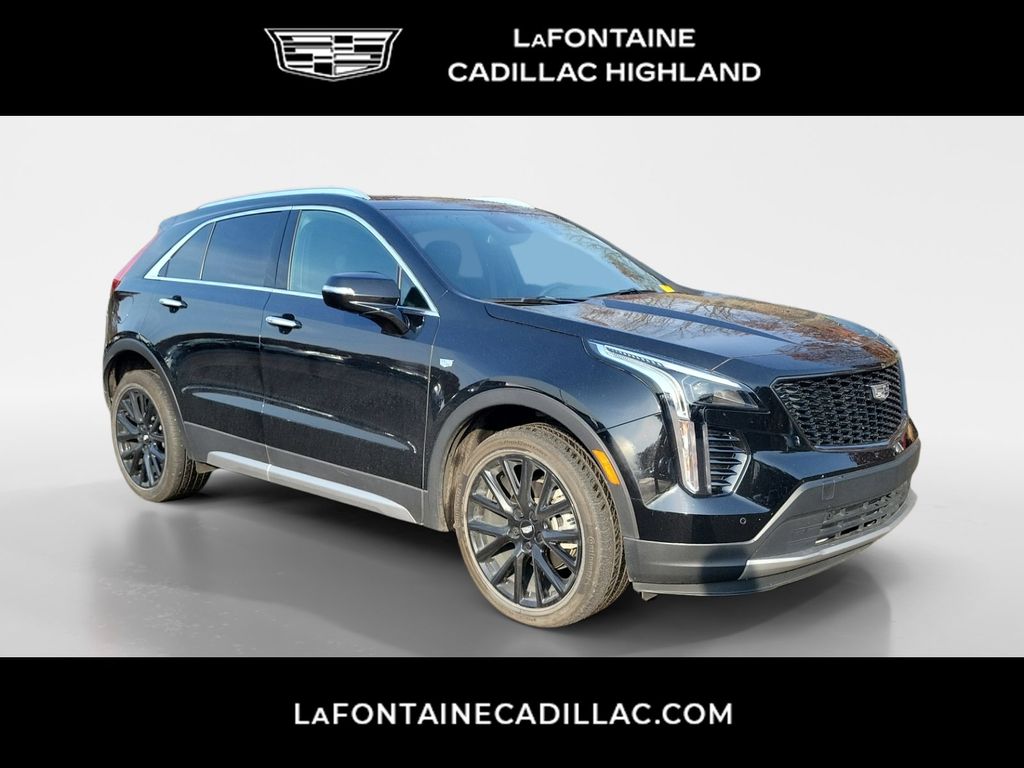 2022 Cadillac XT4 Premium Luxury 3