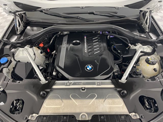 Thumbnail: 2024 BMW X4 - 14