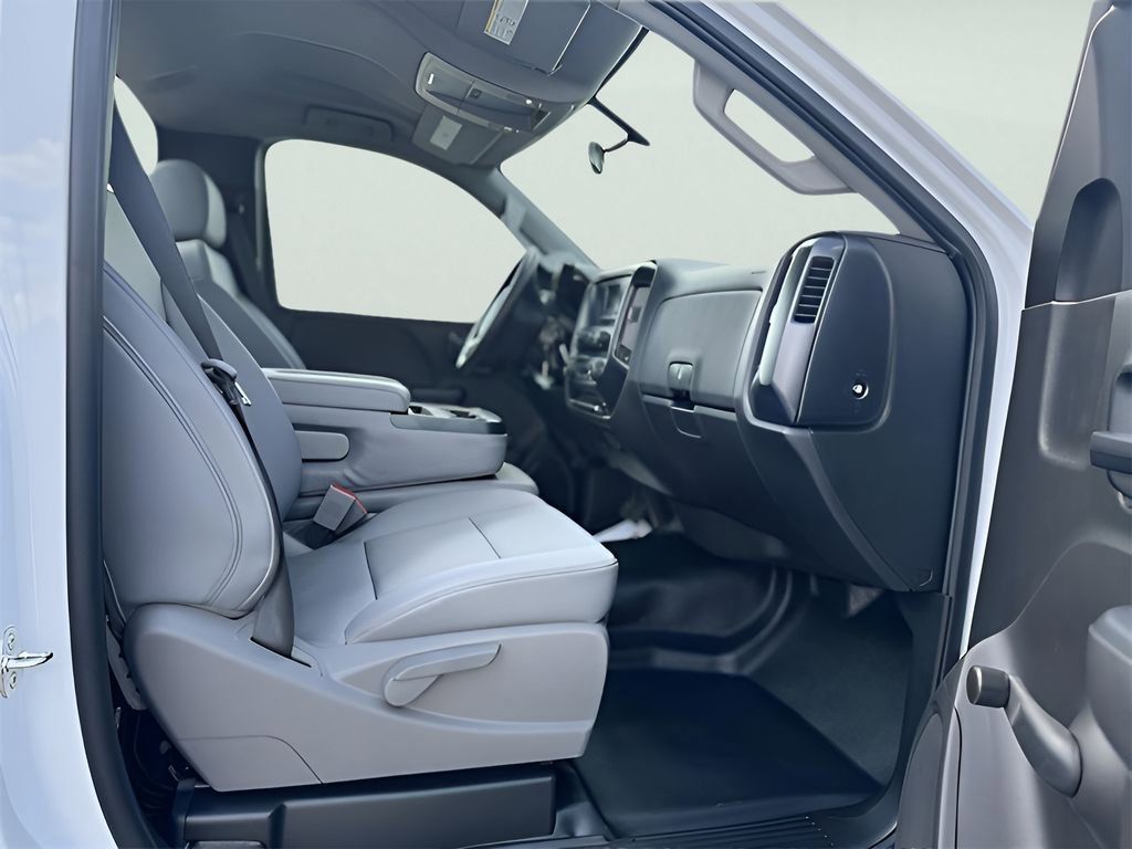 2024 Chevrolet Silverado 6500HD