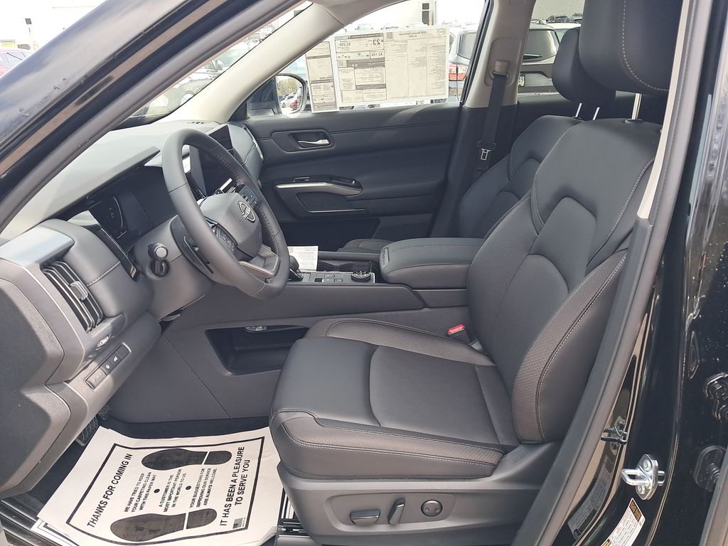 2026 Nissan Pathfinder SL Black at South Hills Kia