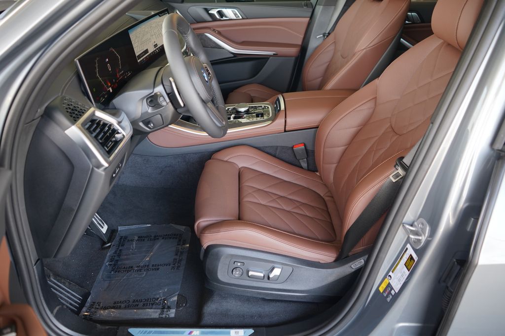 Thumbnail: 2026 BMW X5 - 11