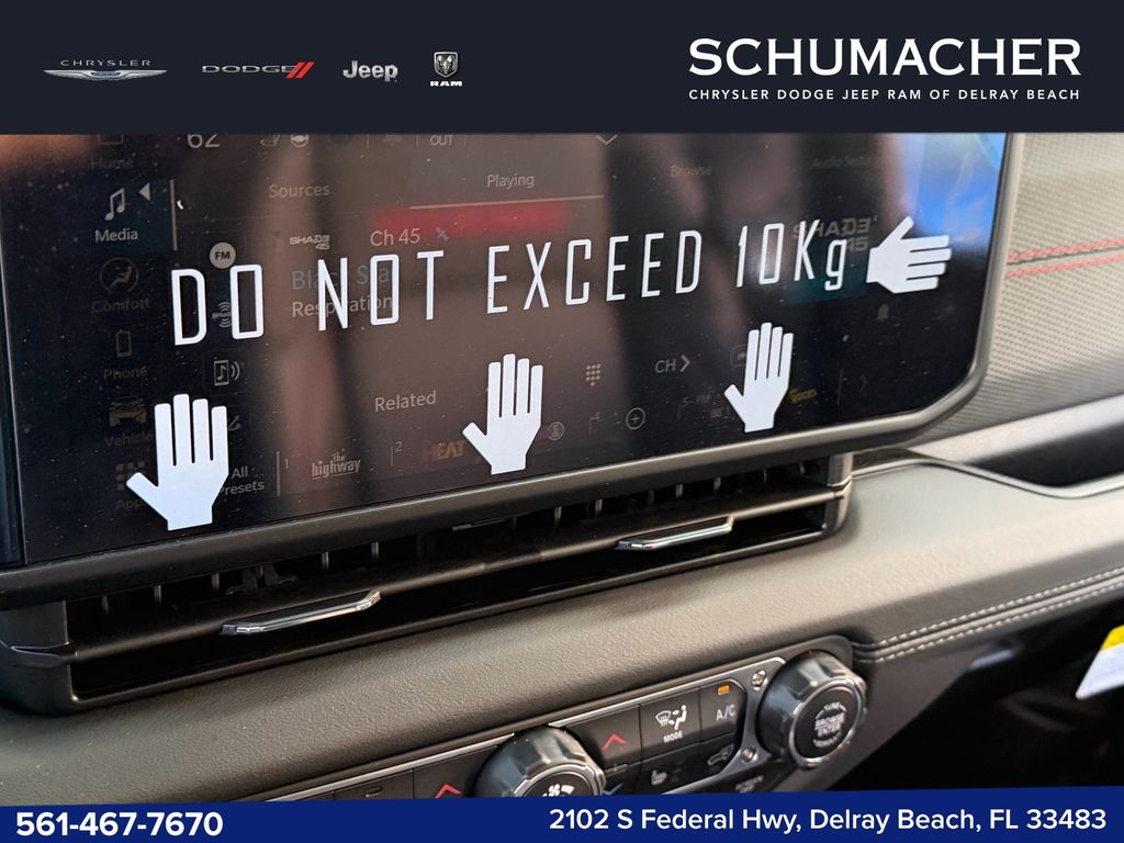 new 2026 Jeep Gladiator car, priced at $57,555