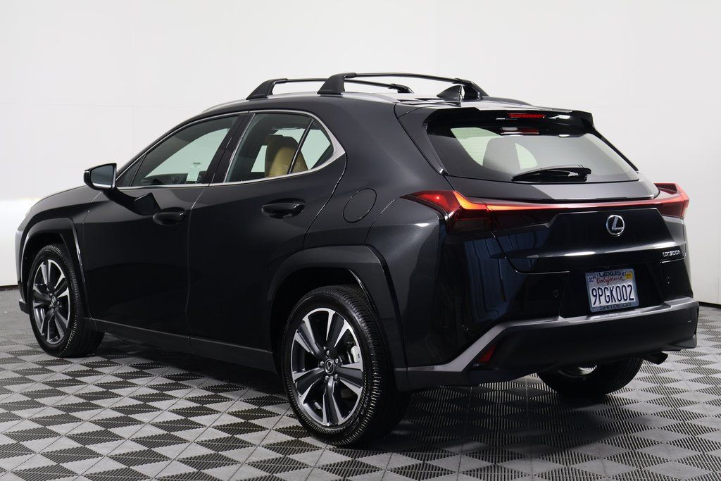 Thumbnail: 2025 Lexus UX - 6