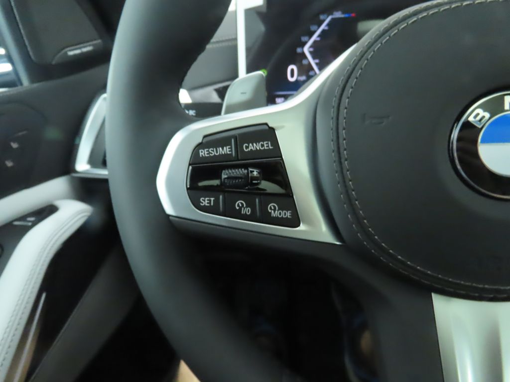 Thumbnail: 2026 BMW X5 - 11