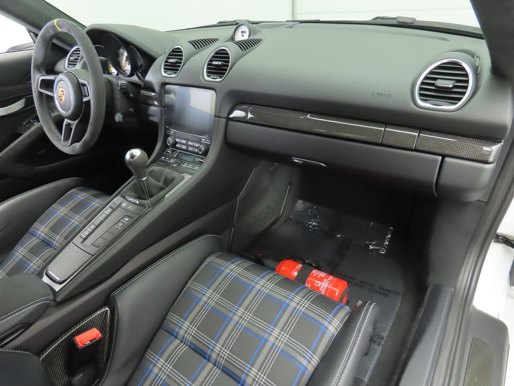 Thumbnail: 2020 Porsche 718 Cayman - 17