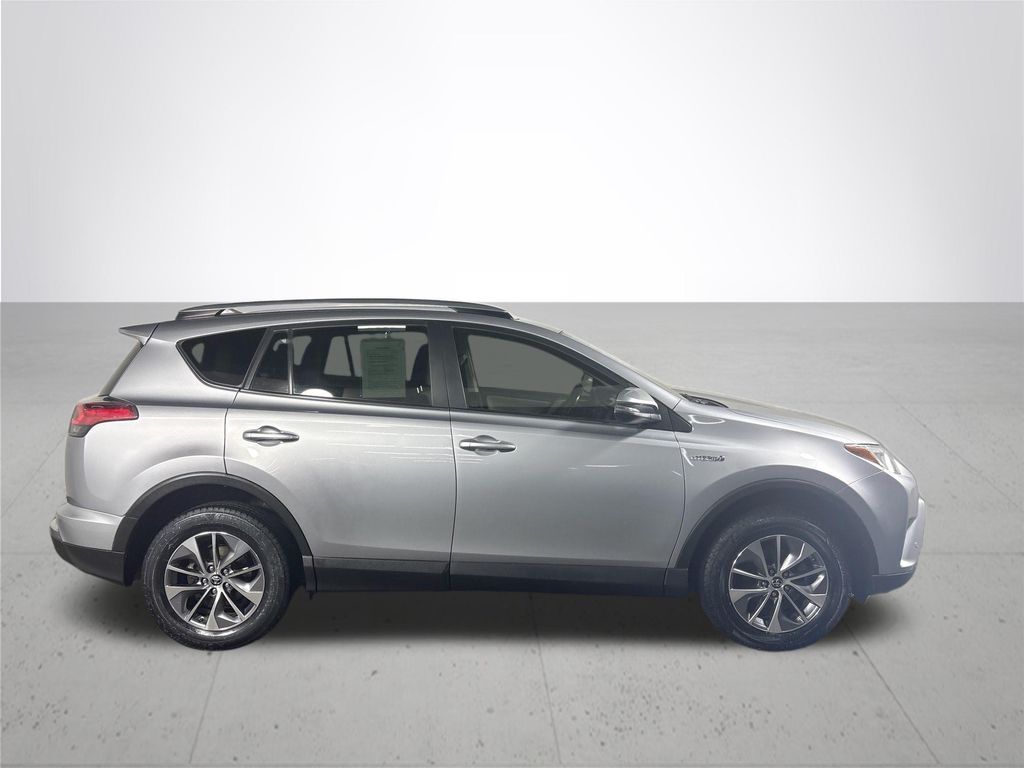 2017 Toyota RAV4 Hybrid XLE