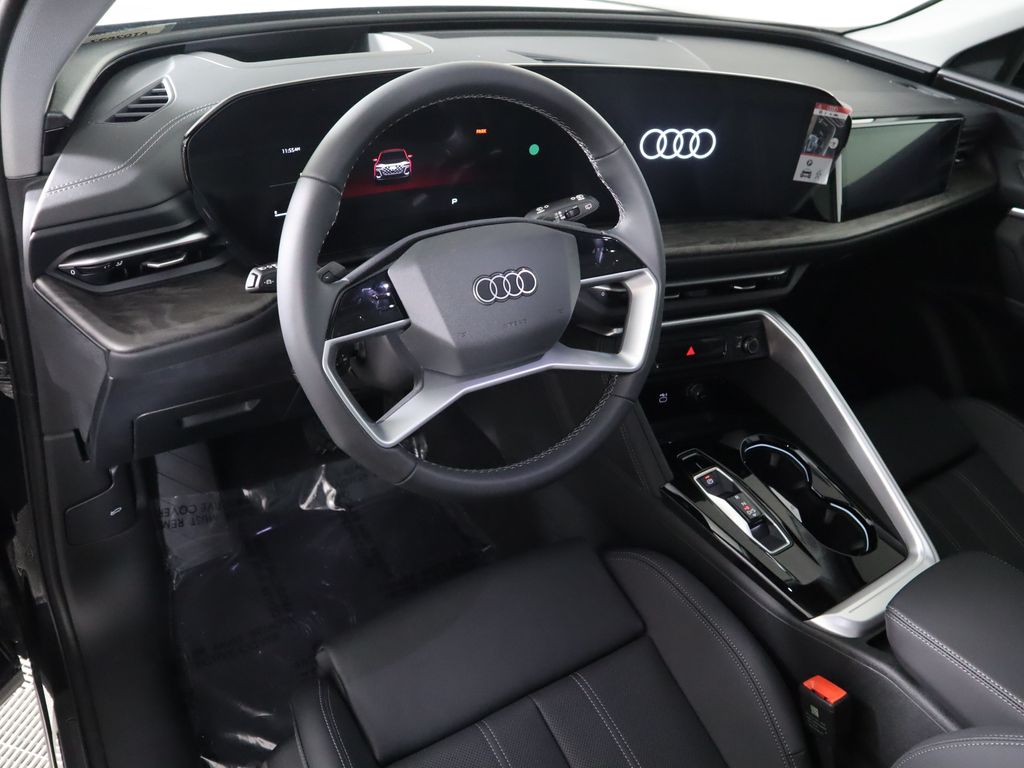 Thumbnail: 2025 Audi Q5 - 10