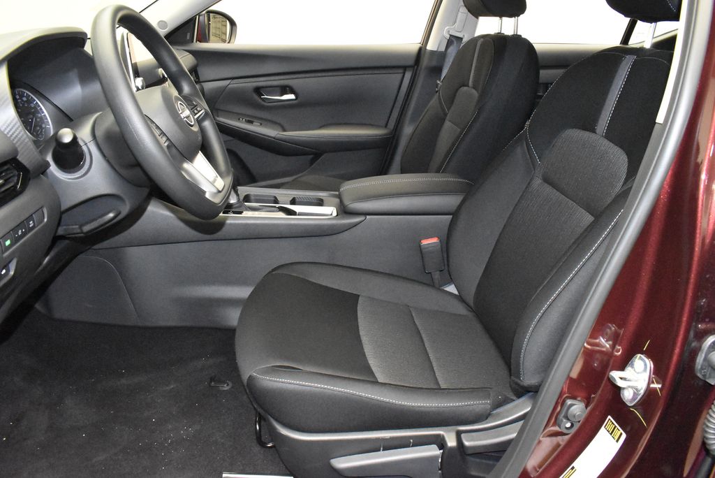 2025 Nissan Sentra SV 12