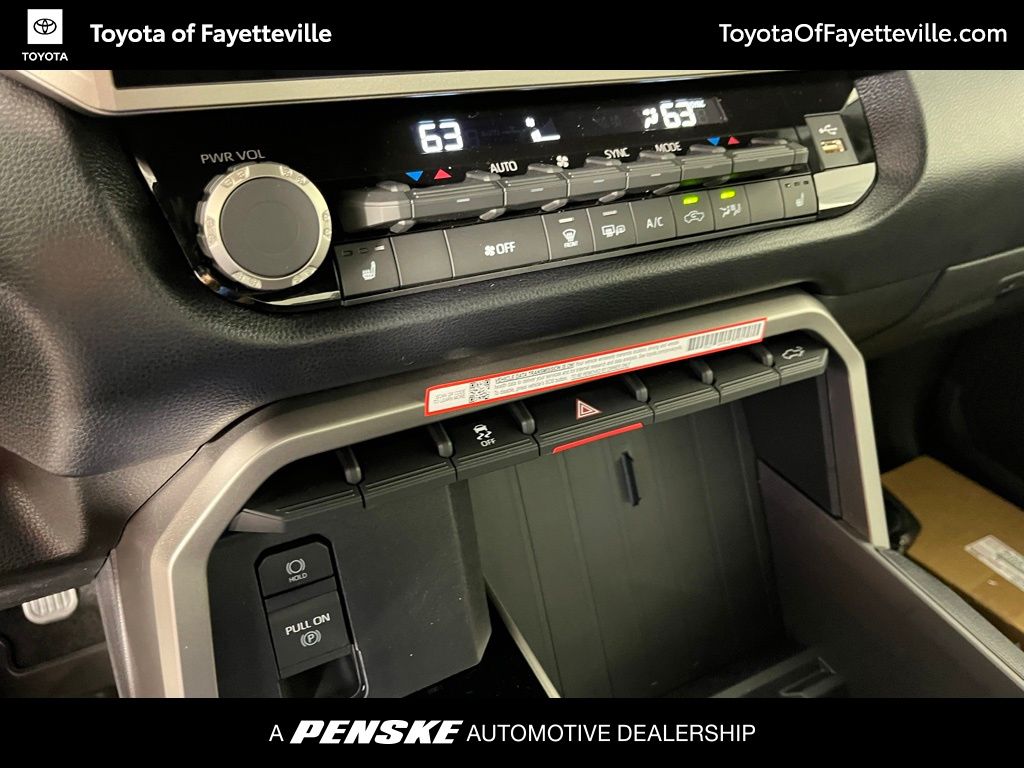 Thumbnail: 2026 Toyota Tundra - 31