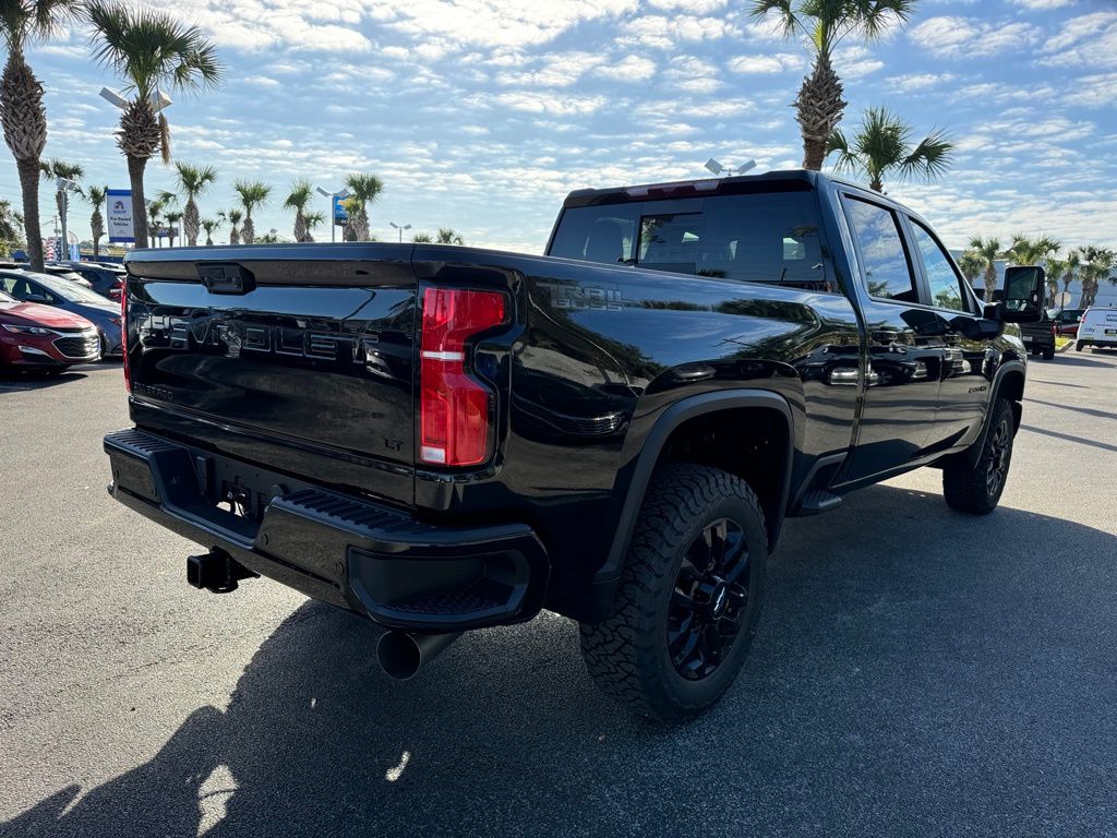 2025 Chevrolet Silverado 2500HD LT 8