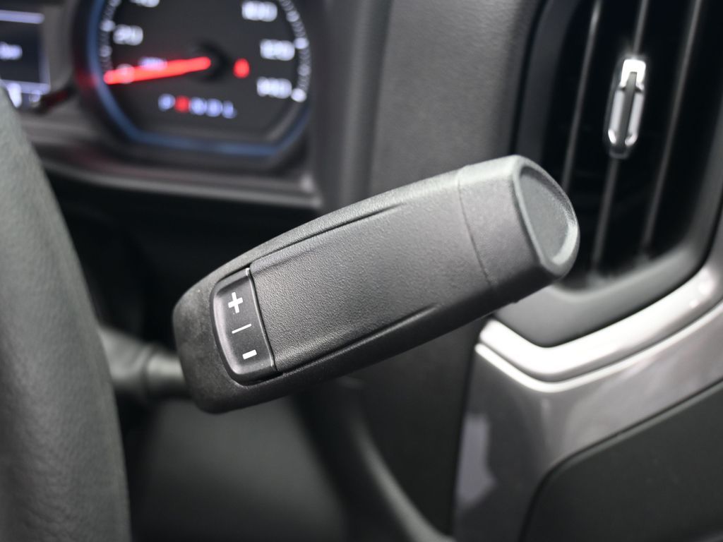 Used 2024 Summit White GMC Pro image 22