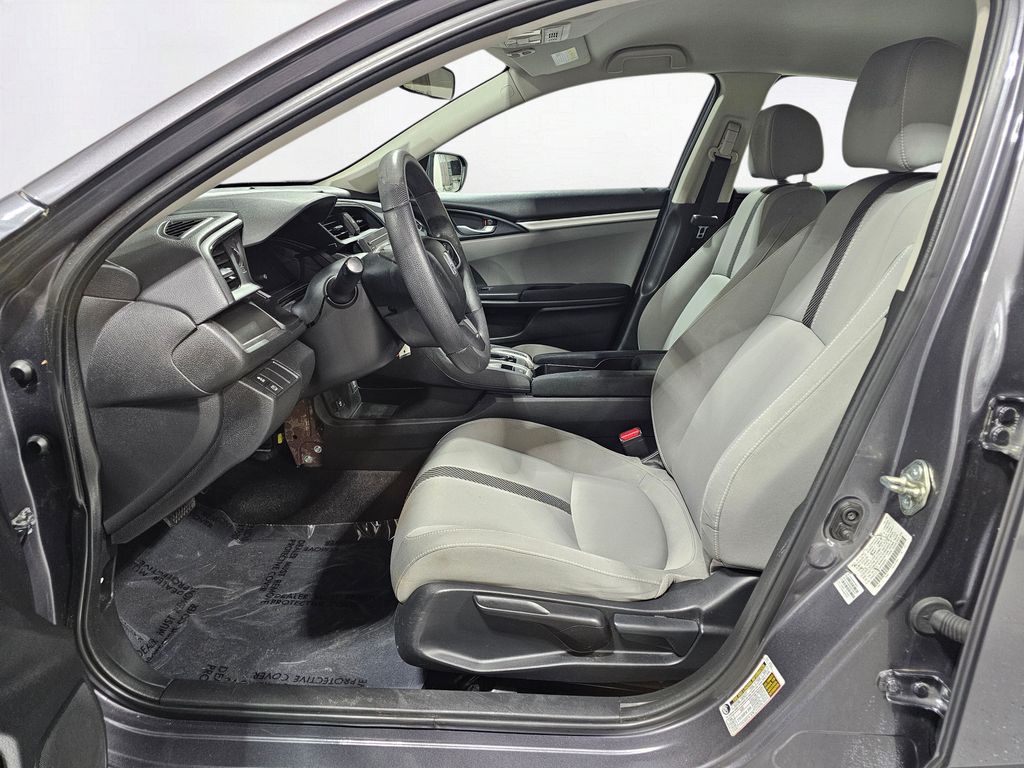 Used 2018  Honda LX image 4