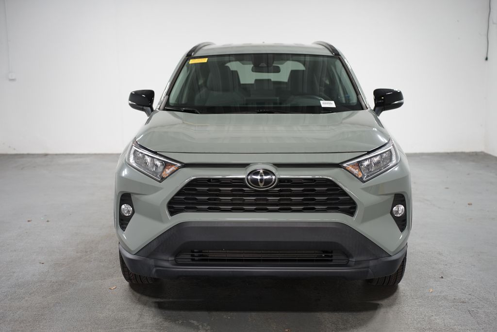 2021 Toyota RAV4 XLE 2