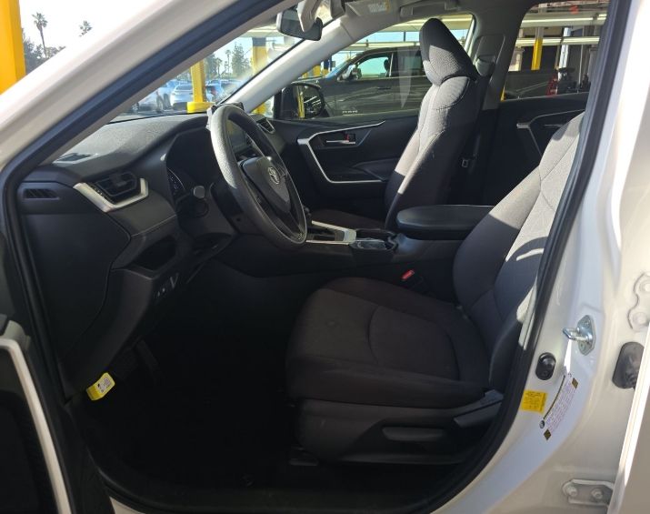 Used 2019 Toyota RAV4 XLE 4D Sport Utility