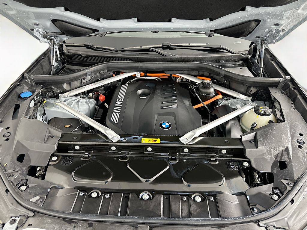 Thumbnail: 2025 BMW X5 - 31