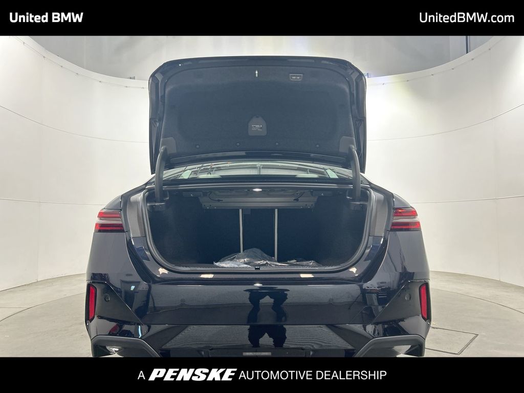 Thumbnail: 2026 BMW 5 Series - 22