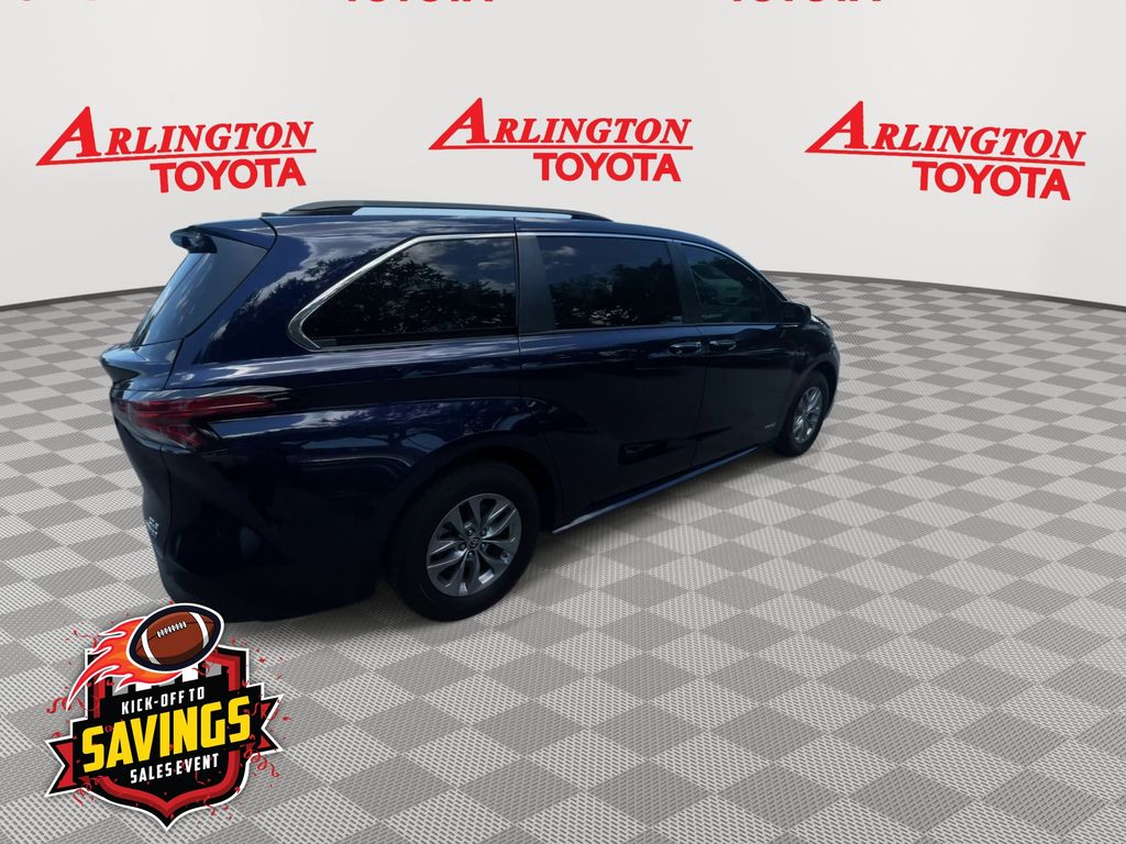 Used 2021 Toyota Sienna Van
