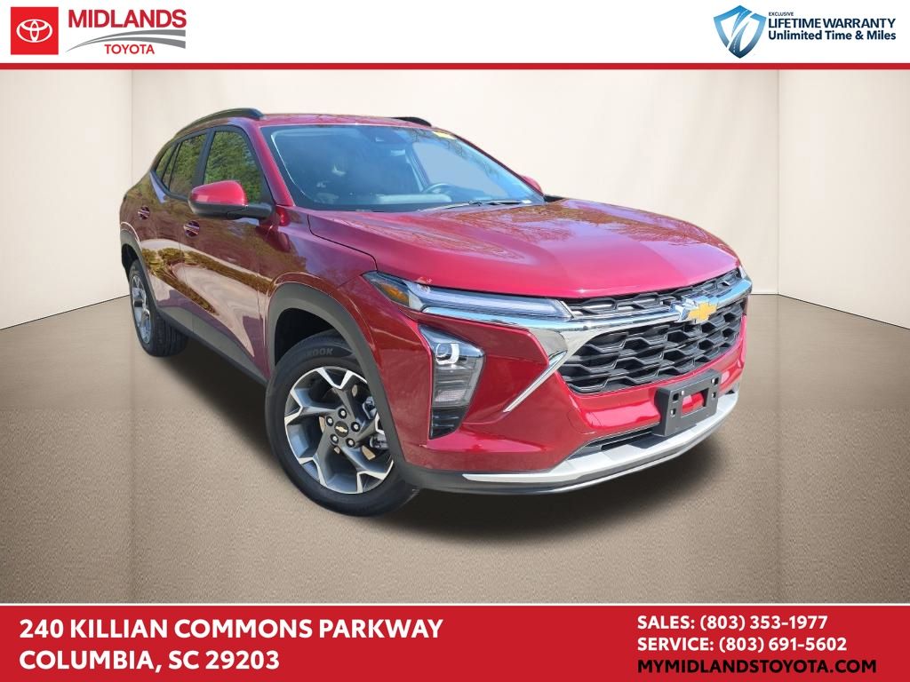 2025 Chevrolet Trax LT FWD