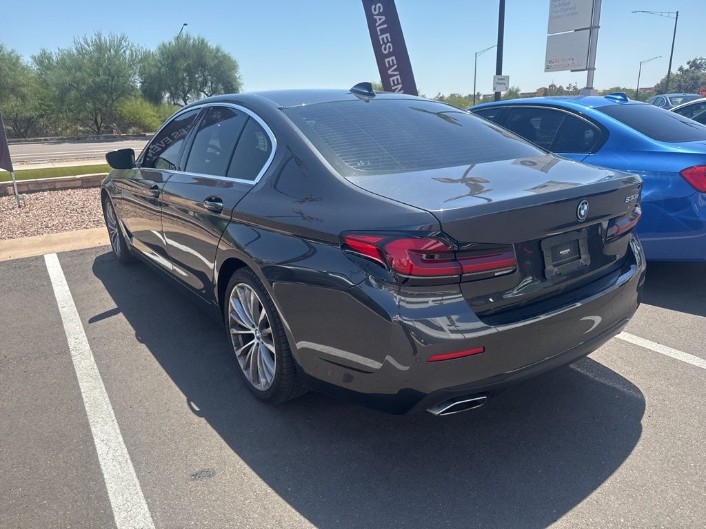 Thumbnail: 2023 BMW 5 Series - 3