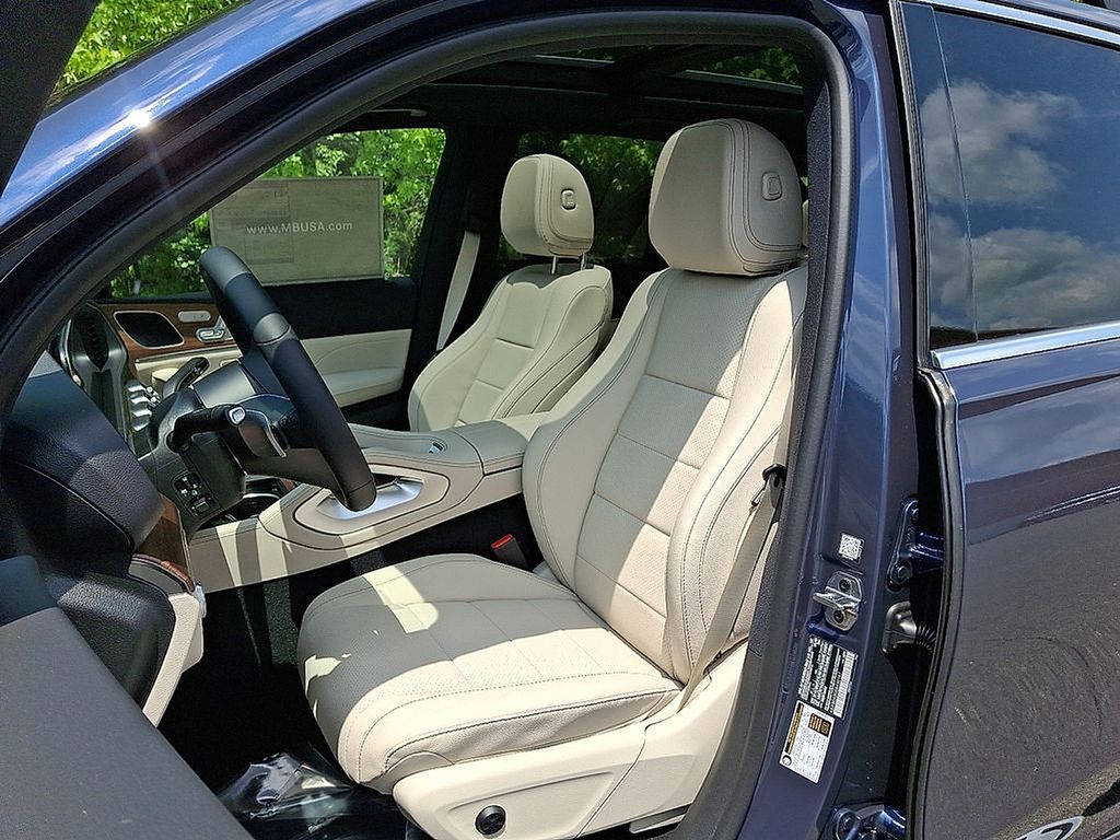 Thumbnail: 2025 Mercedes-Benz GLE - 10