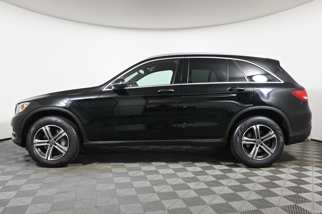 Thumbnail: 2019 Mercedes-Benz GLC - 2