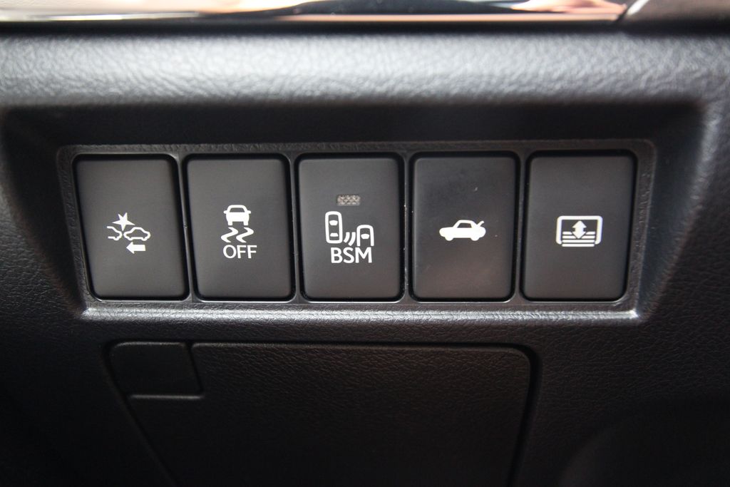 Used 2018 Toyota Avalon Sedan
