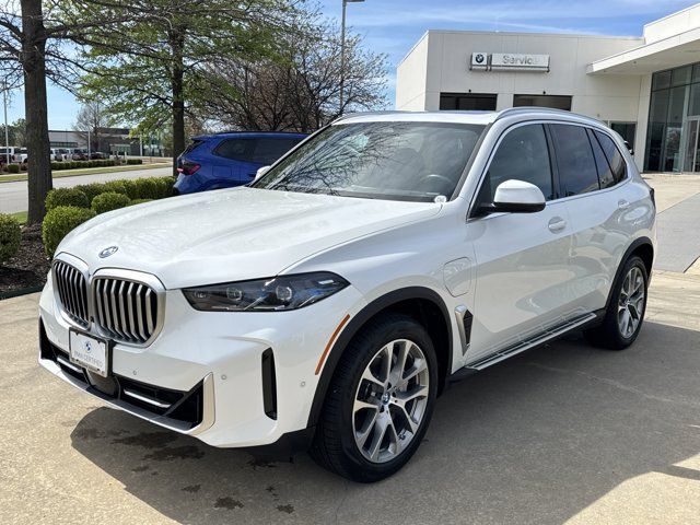 Mineral White Metallic 2025 BMW X5 xDrive50e AWD SUV / Crossover All-Wheel Drive 8-Speed Automatic