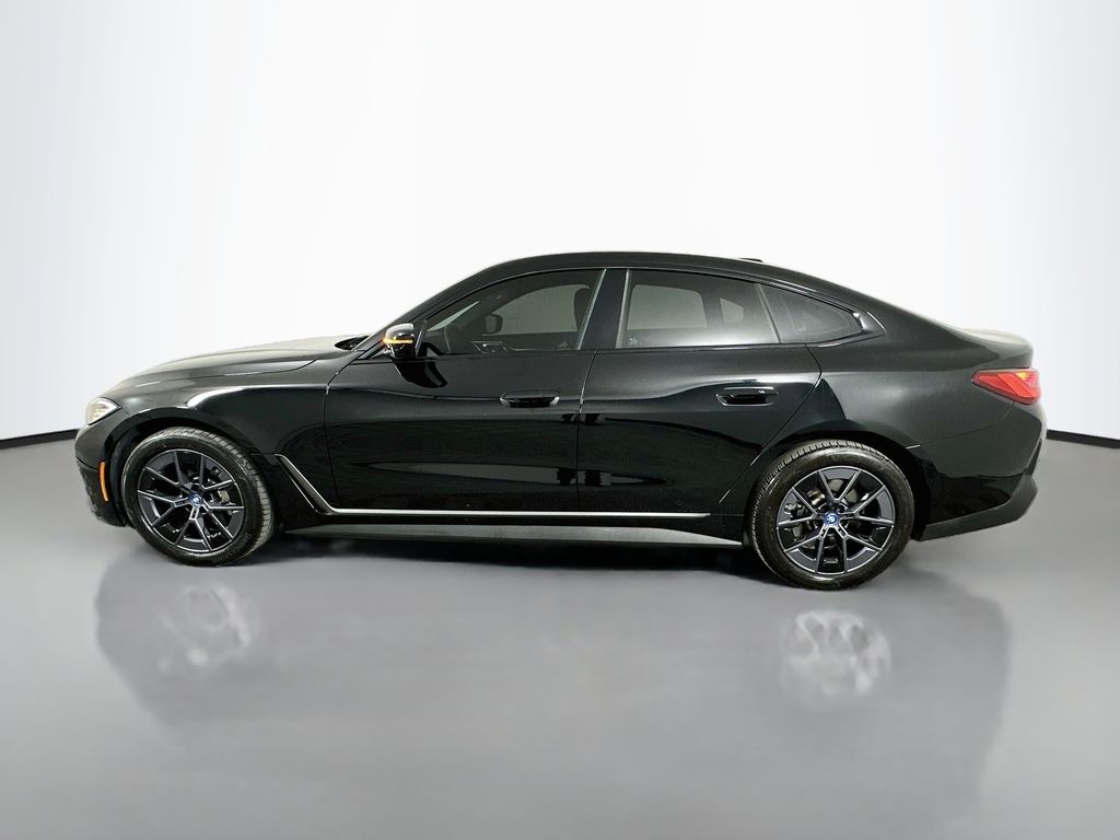 Thumbnail: 2023 BMW i4 - 8