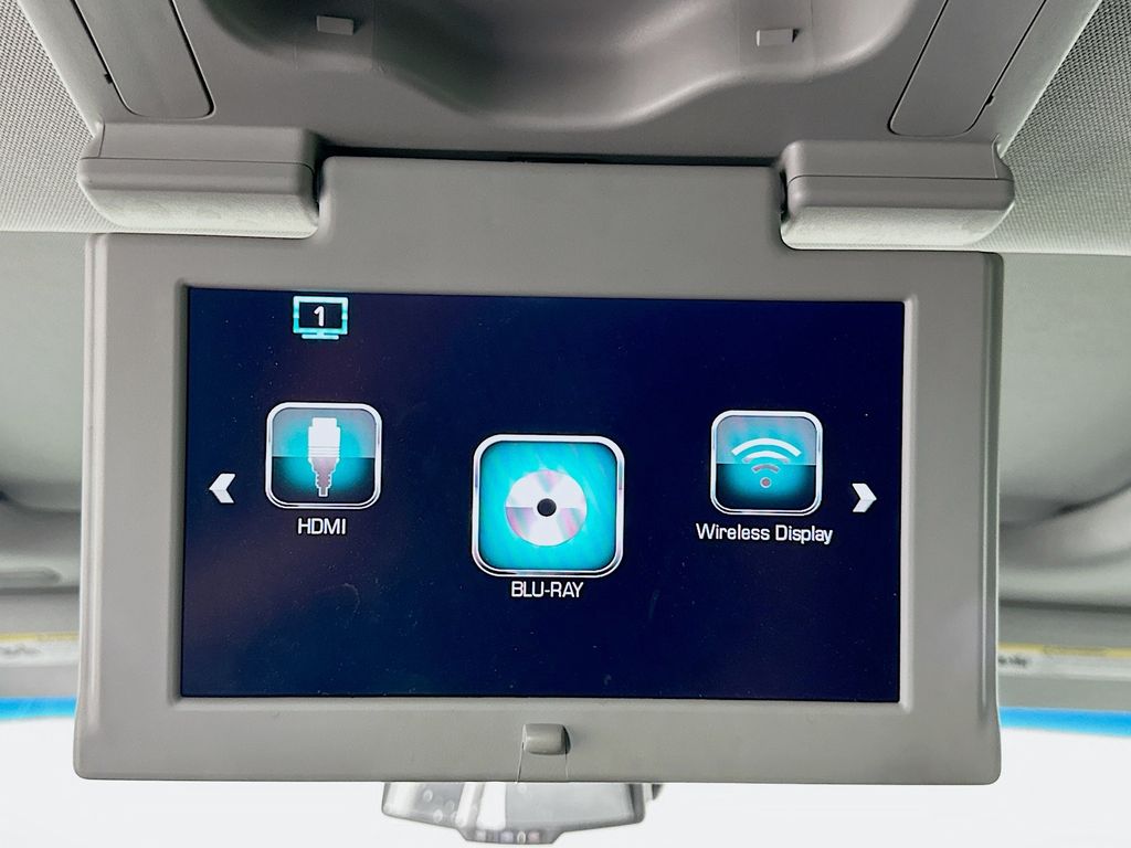 Thumbnail: 2017 Chevrolet Tahoe - 27