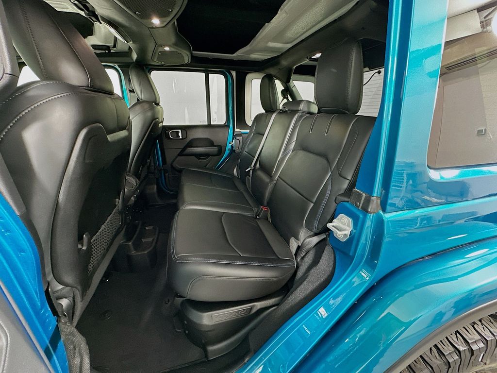 Thumbnail: 2024 Jeep Wrangler - 24