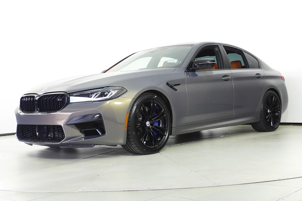 Thumbnail: 2023 BMW M5 - 2