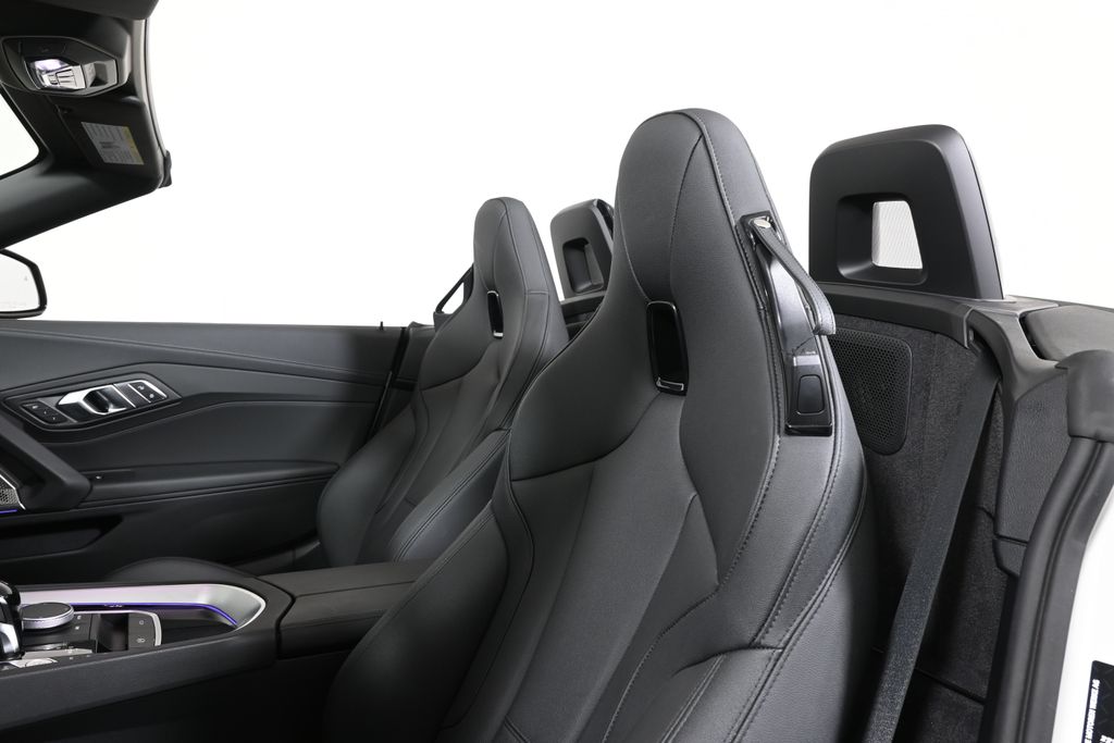 Thumbnail: 2024 BMW Z4 - 22