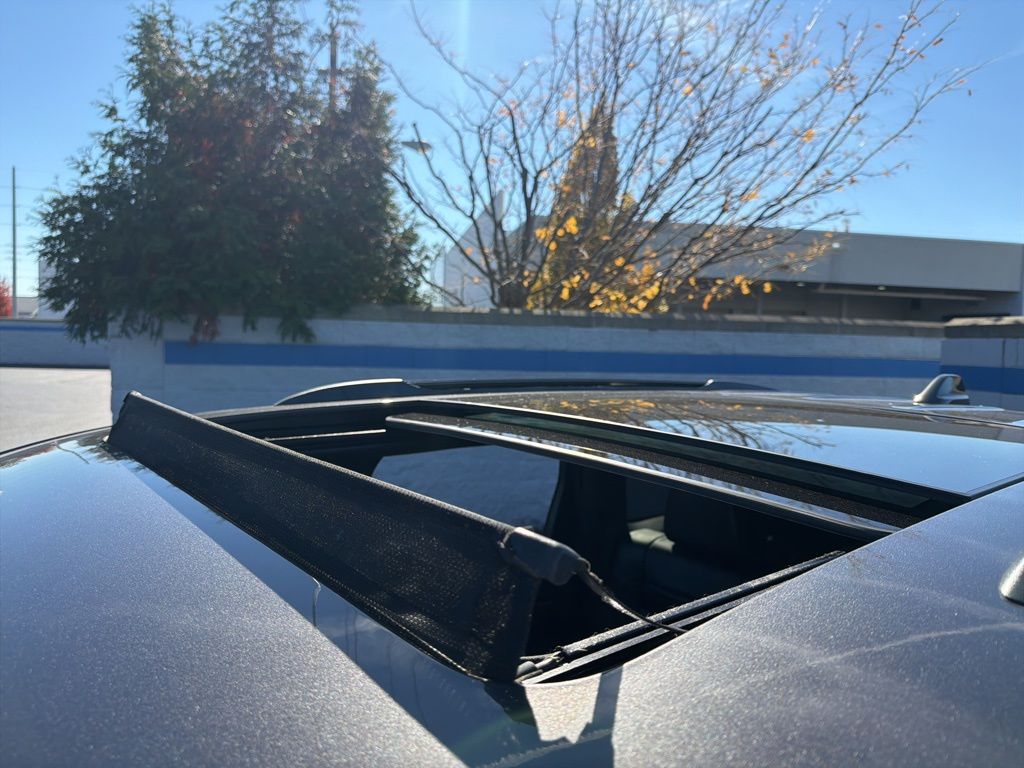 Thumbnail: 2019 Jeep Grand Cherokee - 11