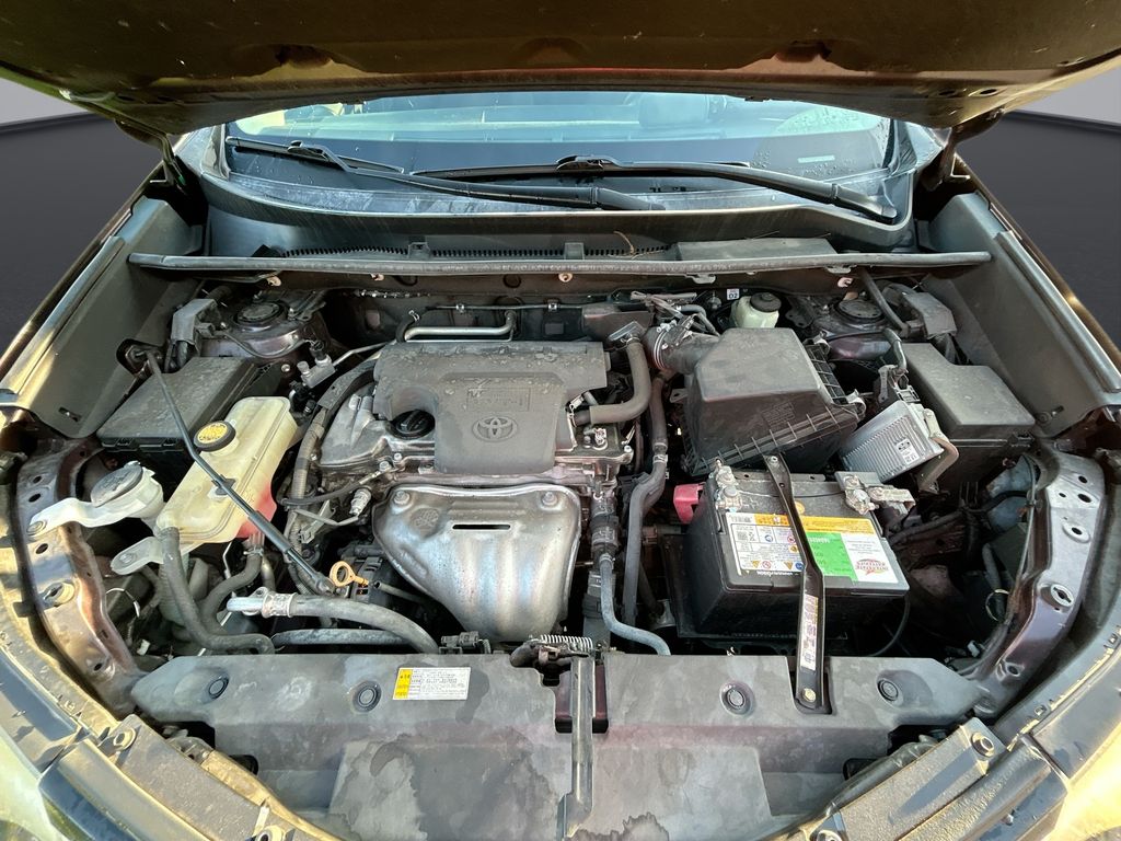 Thumbnail: 2018 Toyota RAV4 - 32