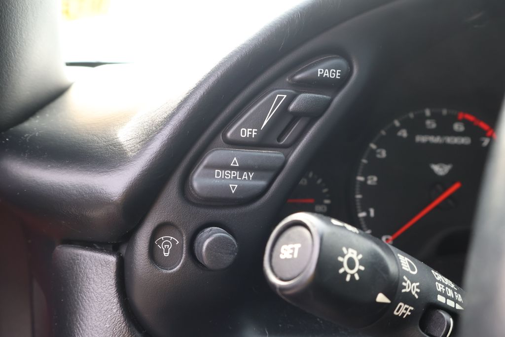 Thumbnail: 2002 Chevrolet Corvette - 14