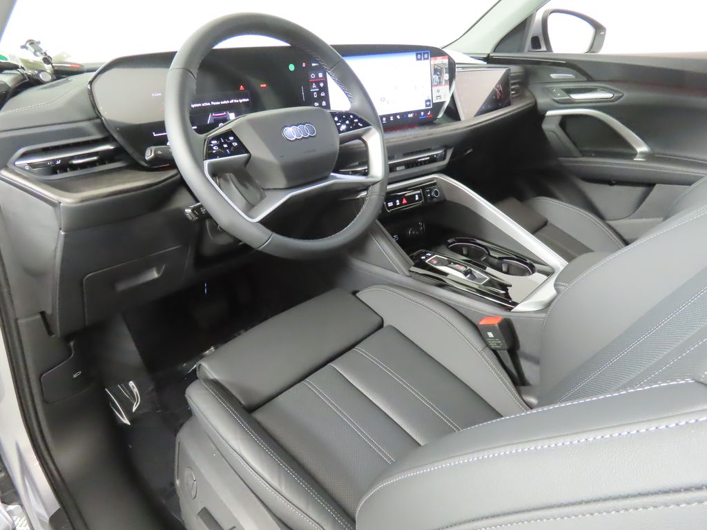 Thumbnail: 2025 Audi Q5 - 26