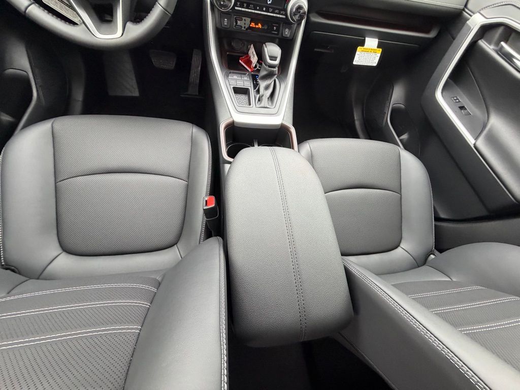 Thumbnail: 2025 Toyota RAV4 - 16