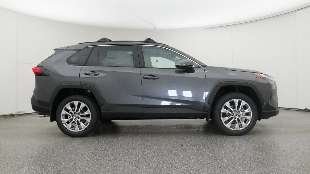 Thumbnail: 2025 Toyota RAV4 - 24
