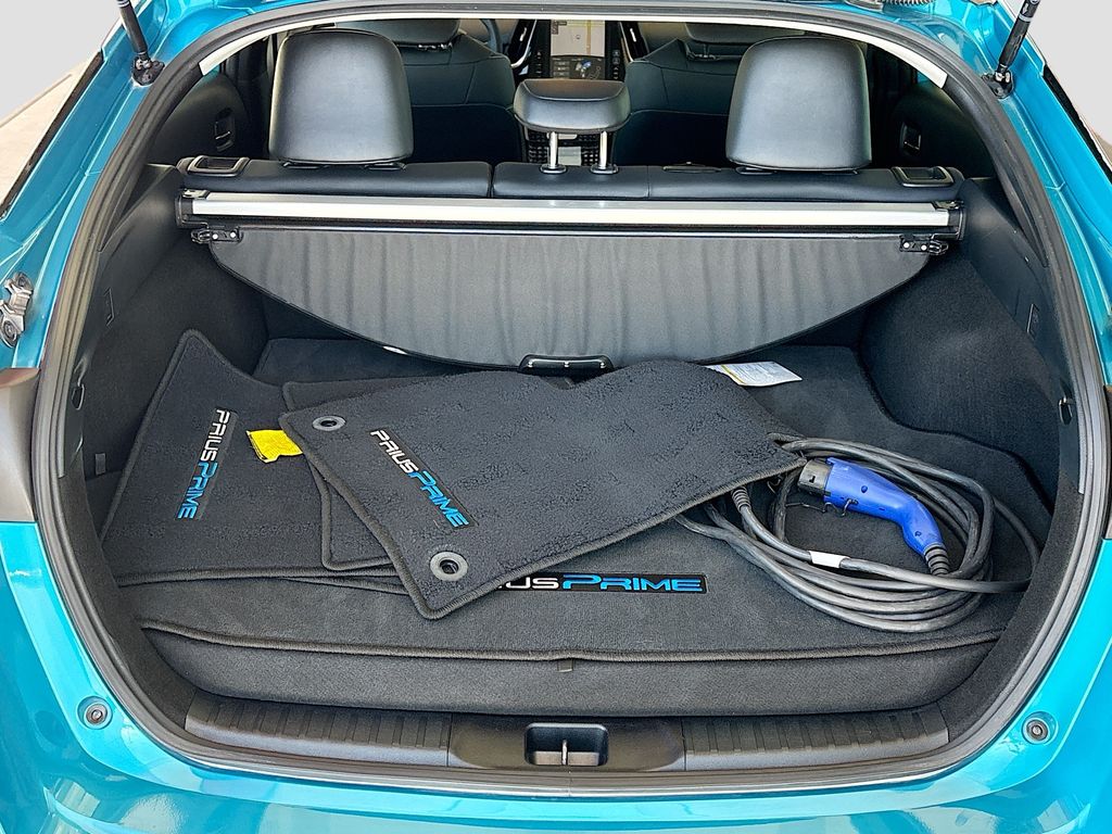 Thumbnail: 2021 Toyota Prius Prime - 27