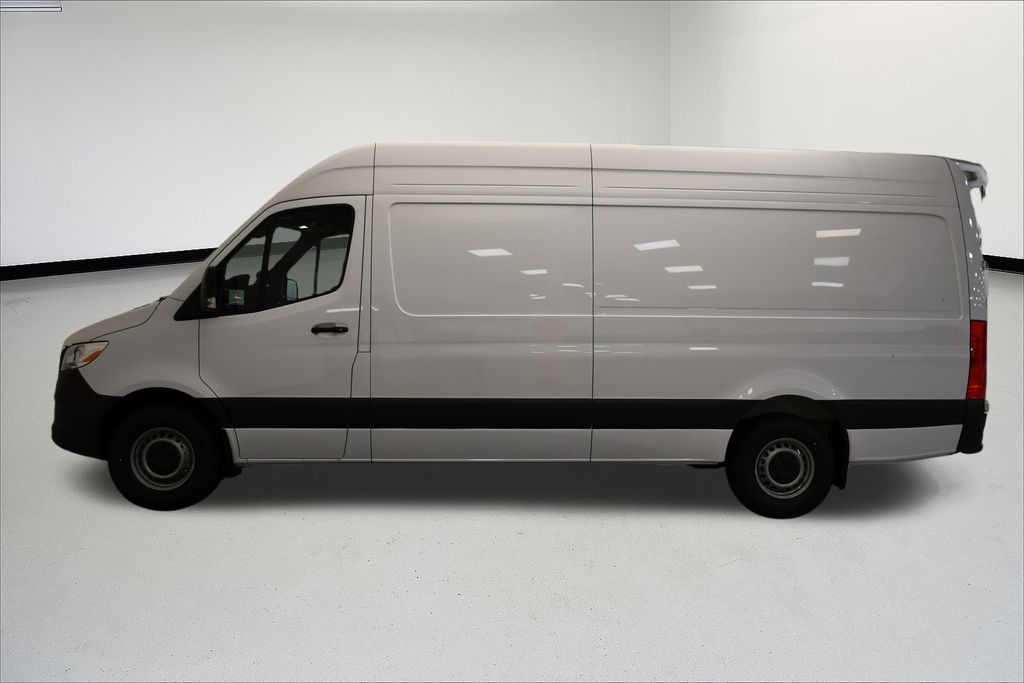 Thumbnail: 2026 Mercedes-Benz Sprinter - 5