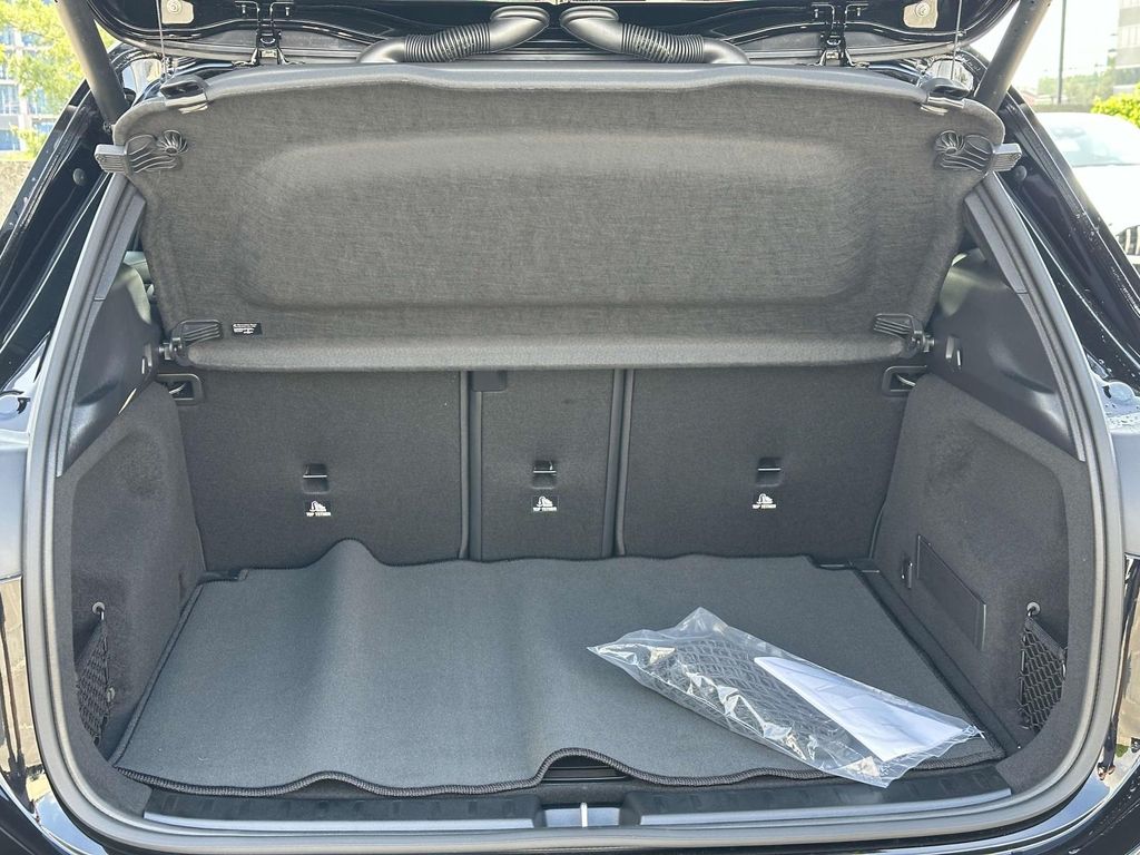 Thumbnail: 2025 Mercedes-Benz GLA - 14