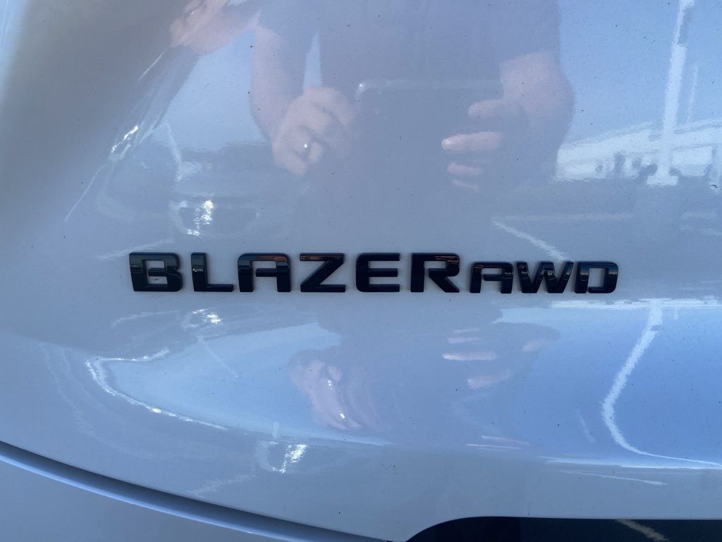 Thumbnail: 2023 Chevrolet Blazer - 16