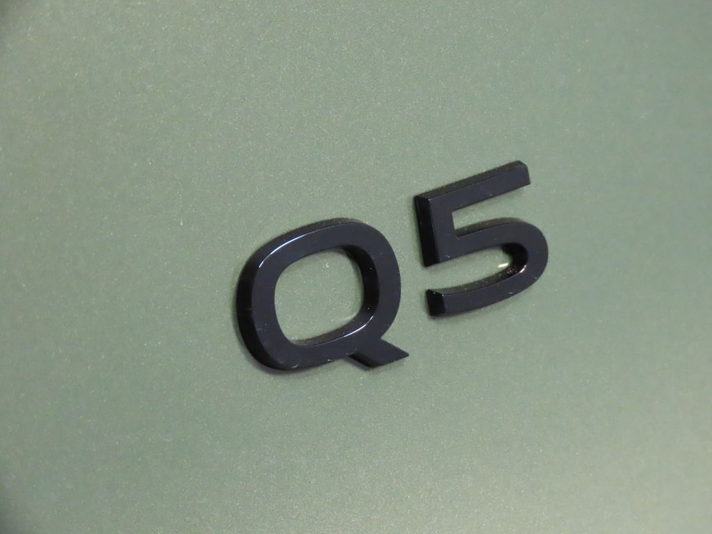 Thumbnail: 2026 Audi Q5 - 9