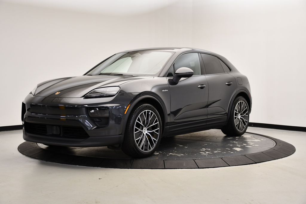 Thumbnail: 2025 Porsche Macan - 1