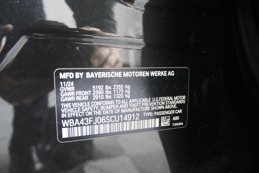 Thumbnail: 2025 BMW 5 Series - 30