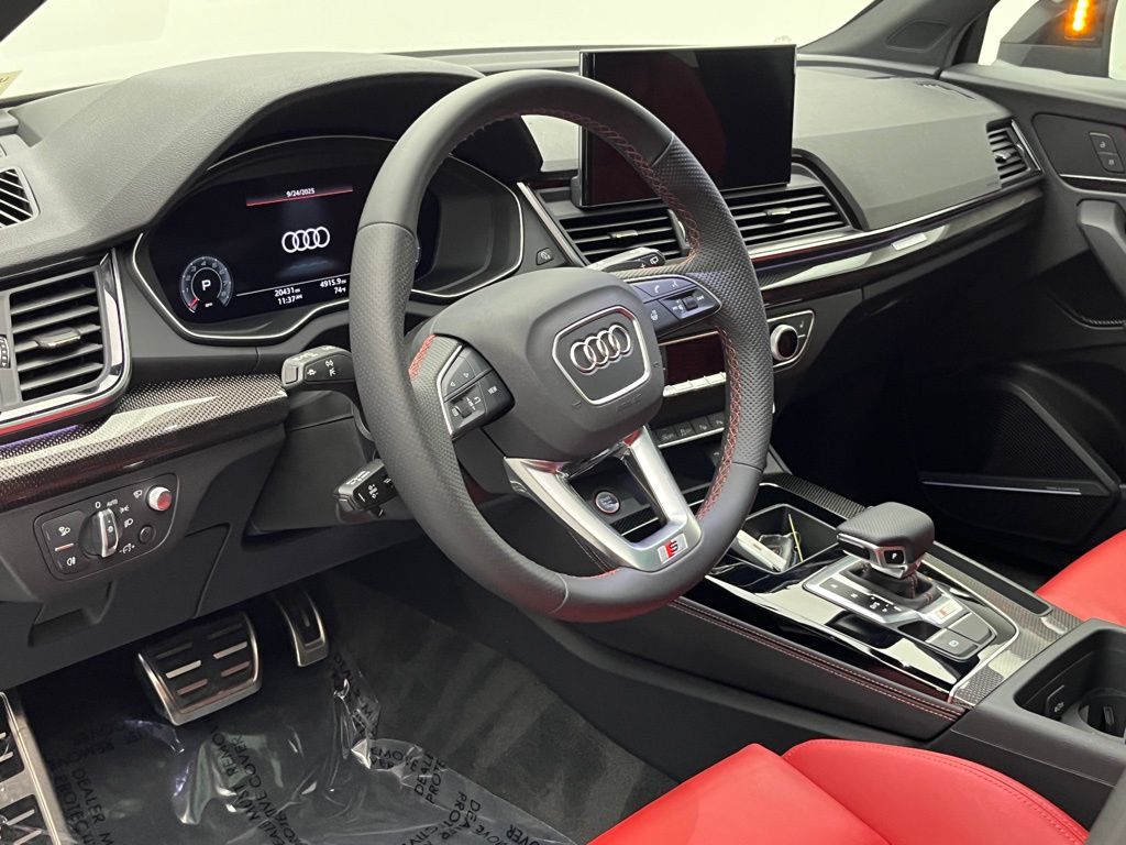 Thumbnail: 2022 Audi SQ5 - 9