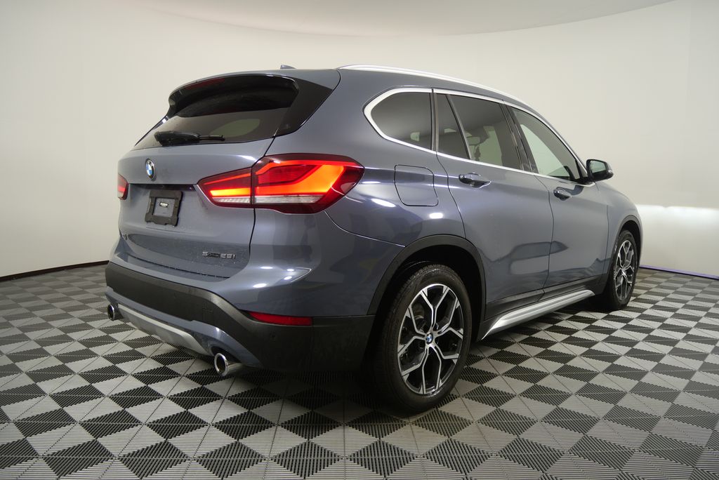 Thumbnail: 2021 BMW X1 - 3